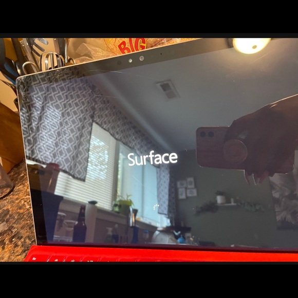 Surface Pro 4 (with Keyboard) - Picture 11 of 11